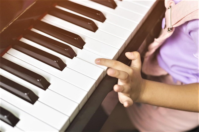 ピアノは何歳から練習する？最適なタイミングについて解説