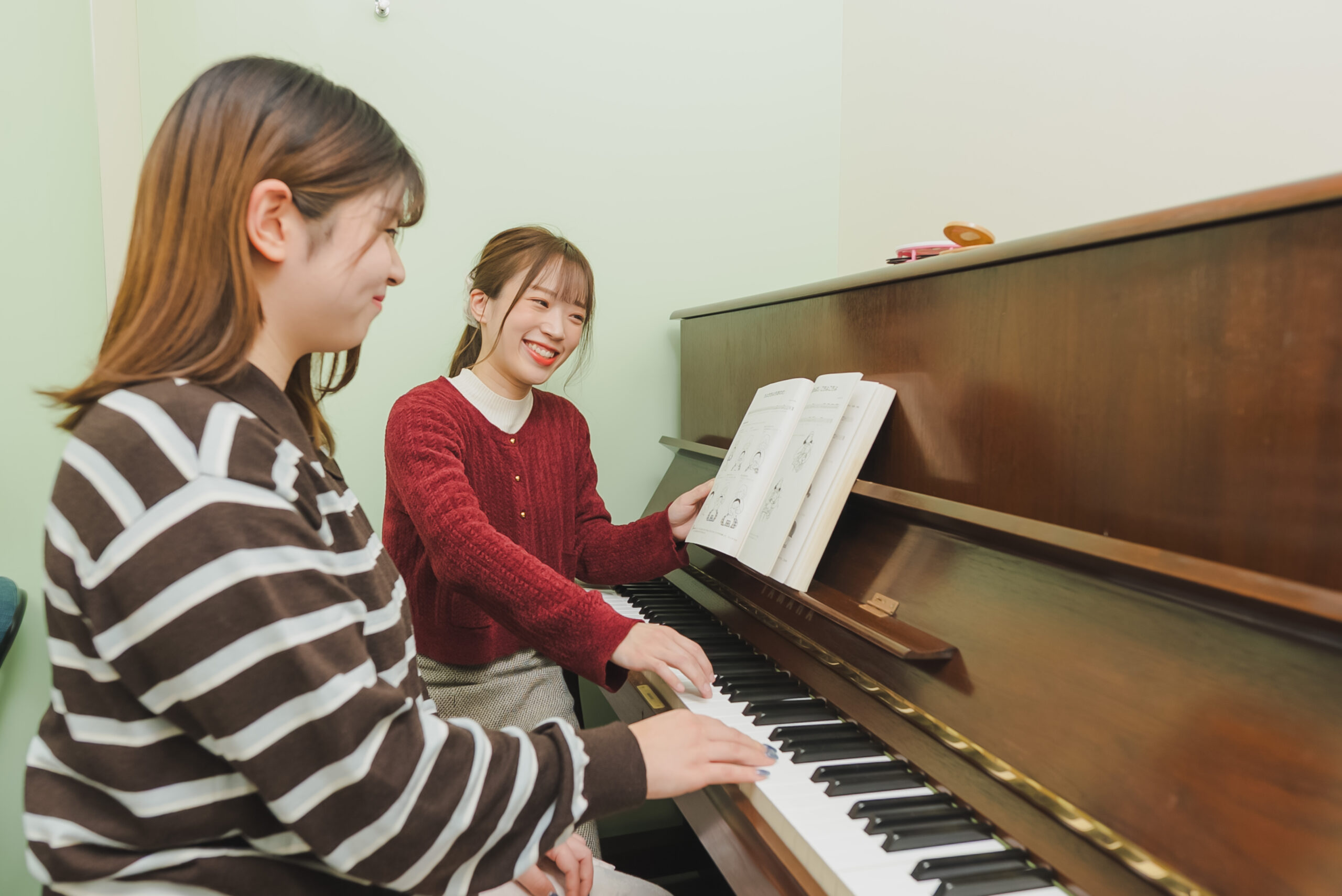 ピアノ講師求人【ピアノの楽しさを届ける】｜東京のBeeミュージックスクール